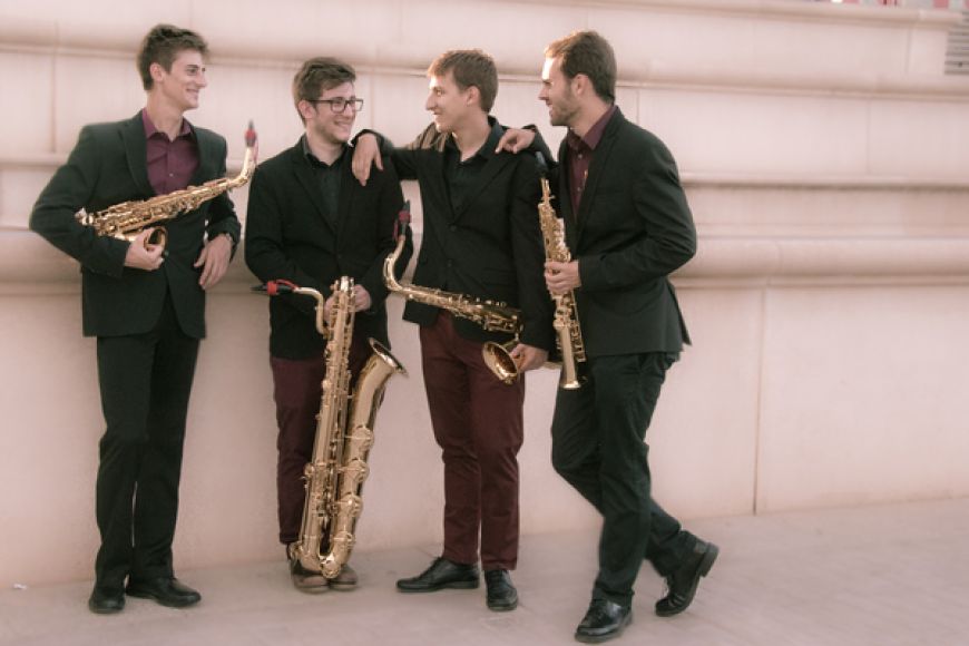 Un saxo i quatre veus Un saxo i quatre veus