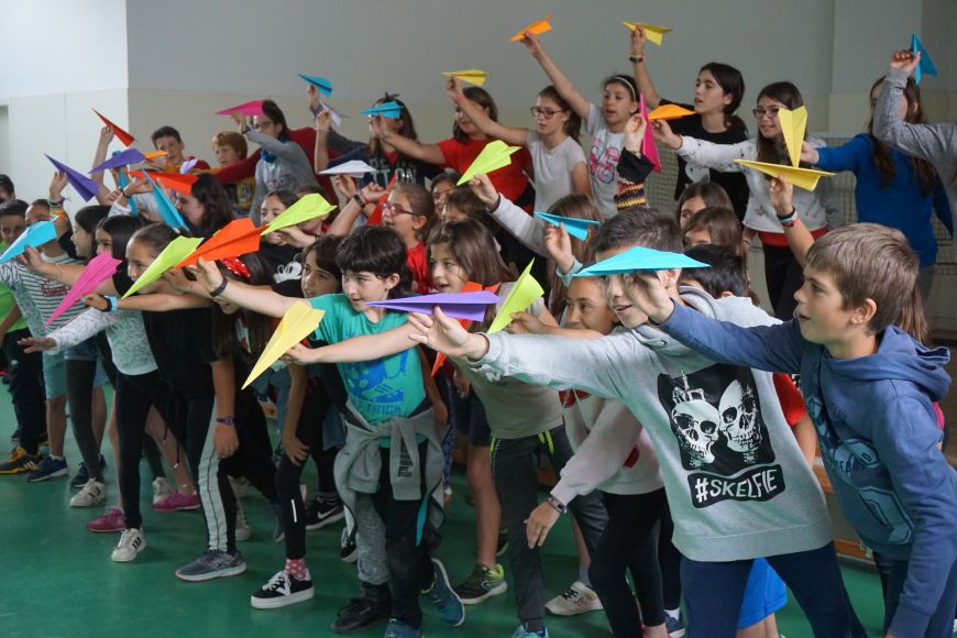Tot és a punt per la Cantània d’aquest any, dedicada al poeta Joan Brossa Tot és a punt per la Cantània d’aquest any, dedicada al poeta Joan Brossa