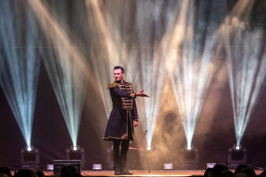 Una nit amb el mag Lari Una nit amb el mag Lari